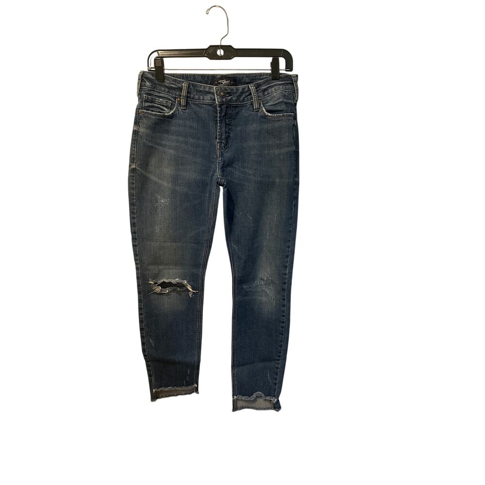 ⭐️ Women’s Silver Cailey Distressed Cropped Jeans. Size 31X27